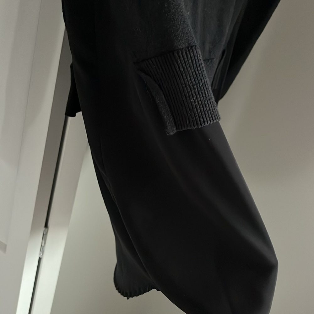 Kaufman Franco Collective Inset Black Sweater, never worn - Picture 6 of 7